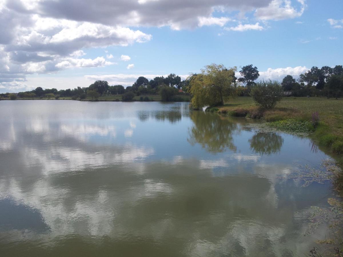 Camping Du Lac De ساوجون المظهر الخارجي الصورة